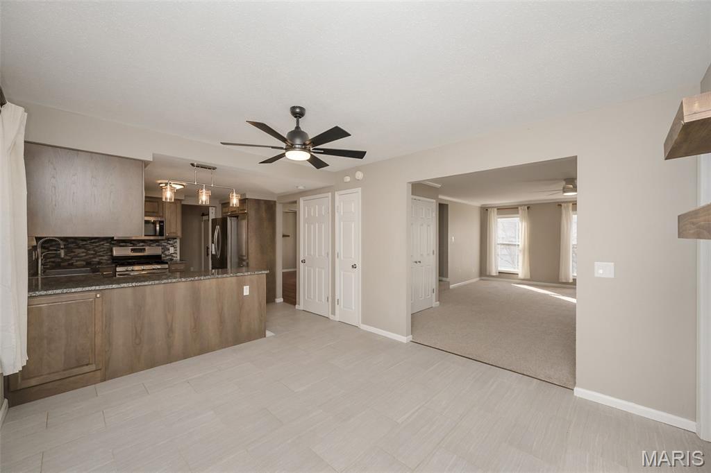 461 Elm Crossing Court Ballwin, MO 63021 - Photo 15 of 35