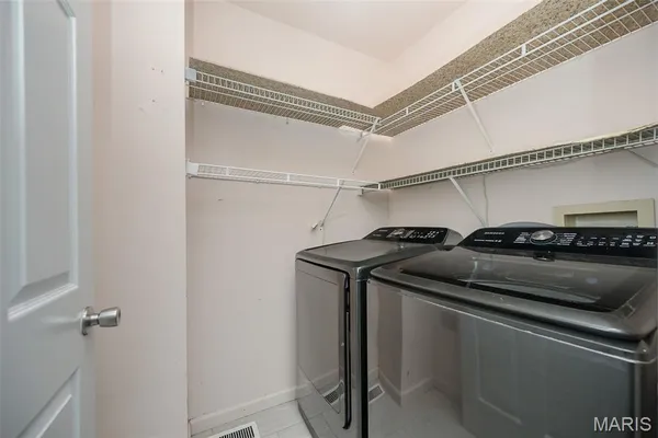 $416,900 | 461 Elm Crossing Court, Ballwin, MO 63021