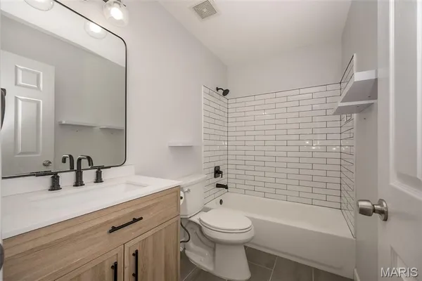 $416,900 | 461 Elm Crossing Court, Ballwin, MO 63021