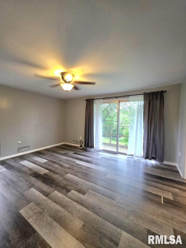 211 Country Lane Quincy, IL 62305 - Photo 17 of 38