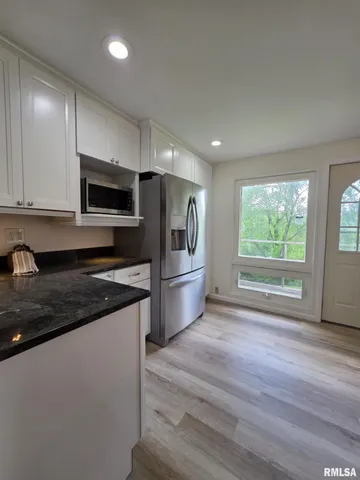 $345,000 | 211 Country Lane, Quincy, IL 62305