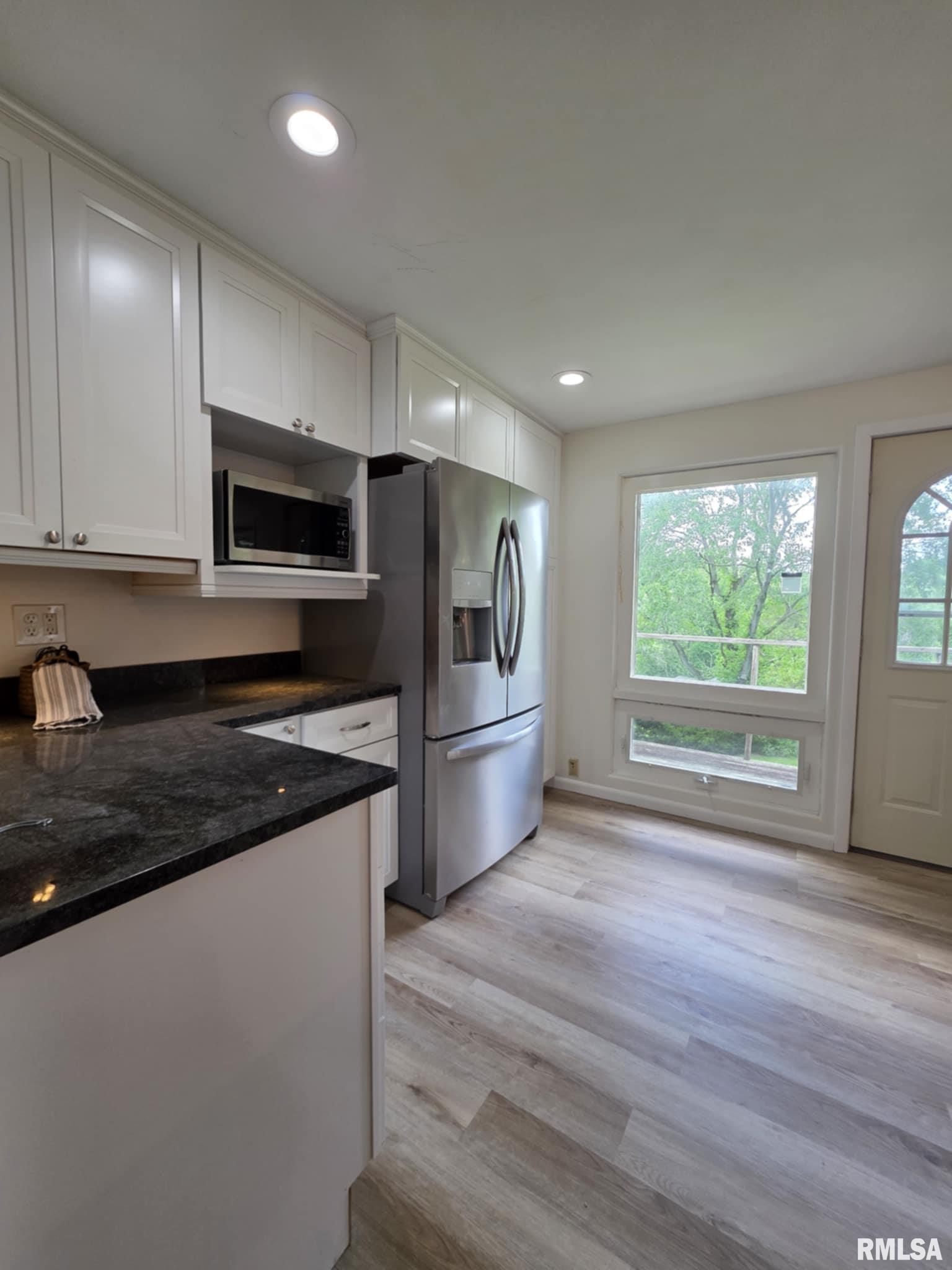 211 Country Lane Quincy, IL 62305 - Photo 20 of 38