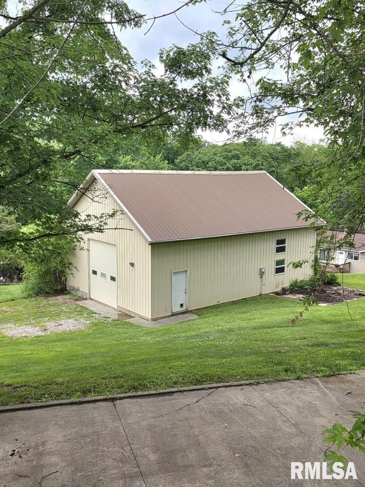 211 Country Lane Quincy, IL 62305 - Photo 36 of 38