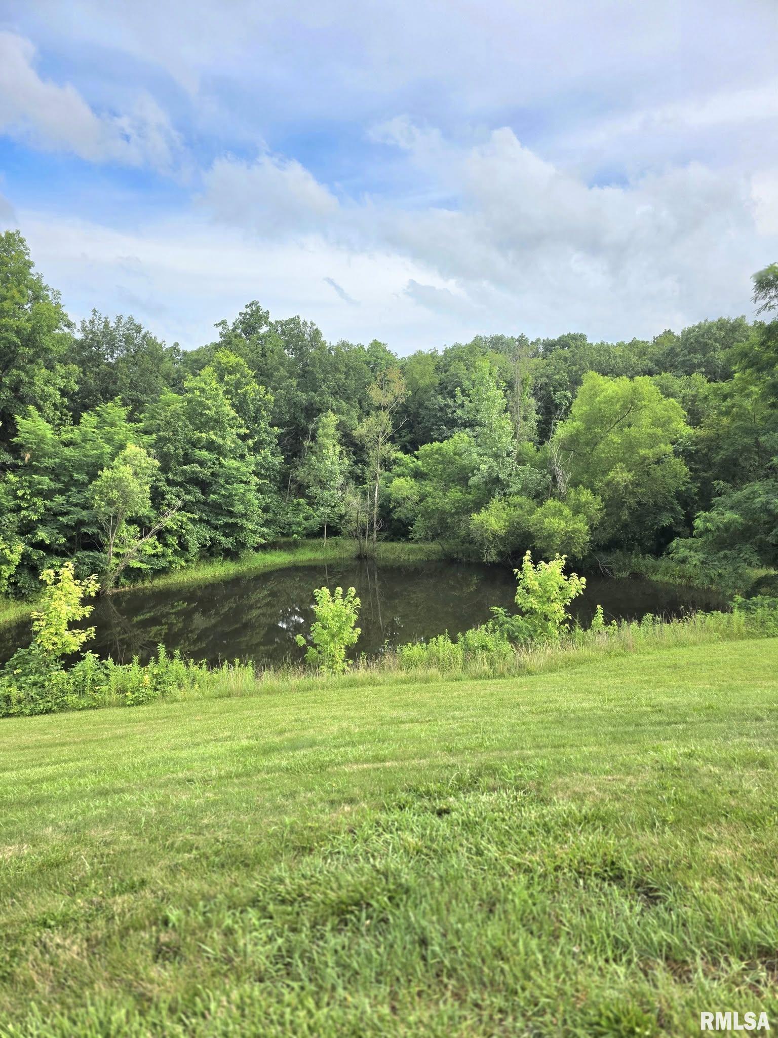 211 Country Lane Quincy, IL 62305 - Photo 5 of 38