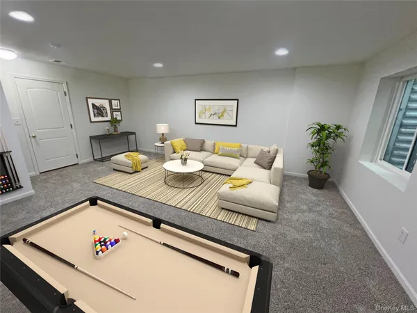 $474,900 | 804 Hawthorn Way, New Windsor, NY 12553