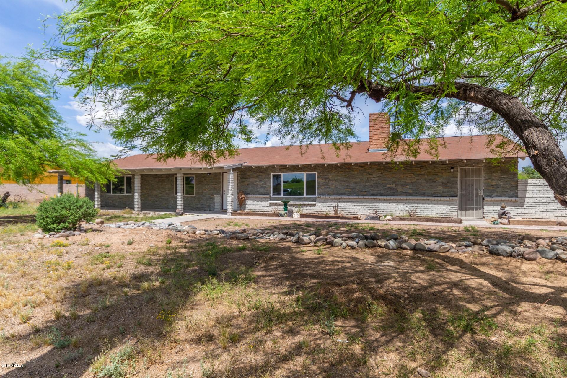 1924 West Greenway Road Phoenix, AZ 85023 - Photo 2 of 26 Greenway (2)