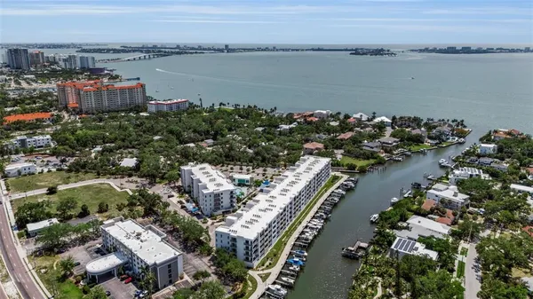 $739,000 | 1703 North Tamiami Trail, Unit 211, Sarasota, FL 34236