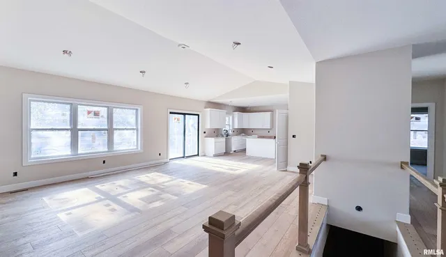 $499,500 | 2716 West Woods Edge Drive, Peoria, IL 61614