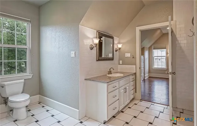 $1,075,000 | 1905 Canyon Springs Drive, Belton, TX 76513