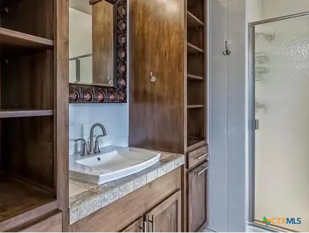 $1,075,000 | 1905 Canyon Springs Drive, Belton, TX 76513