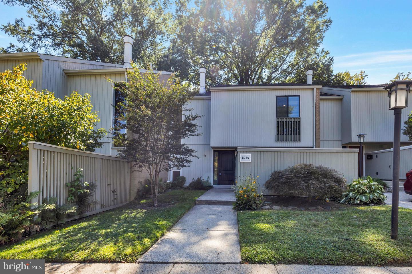 a house view with a outdoor space