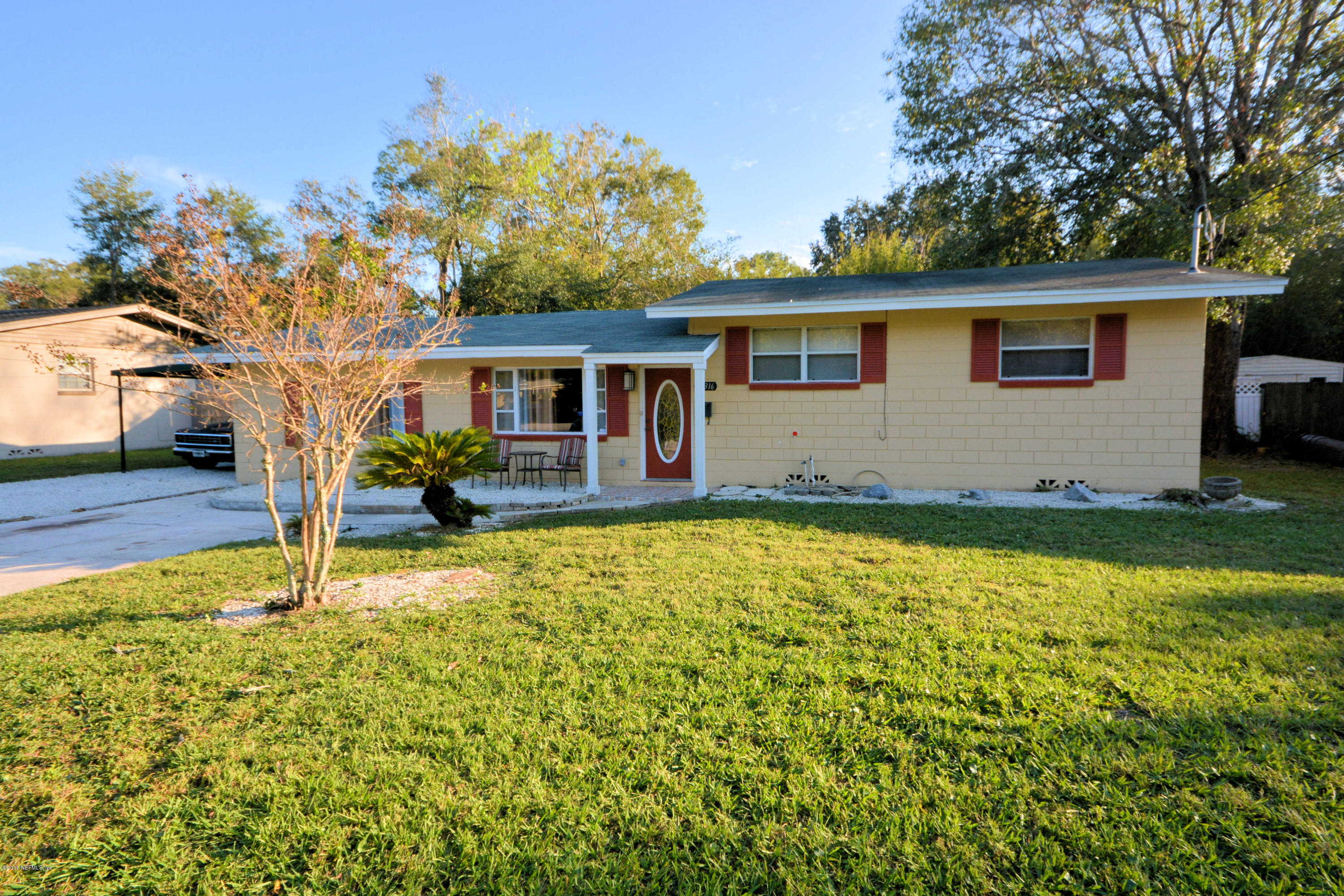 10316 Jolynn Road Jacksonville, FL 32225 - Photo 2 of 18 Low maintenance landscaping