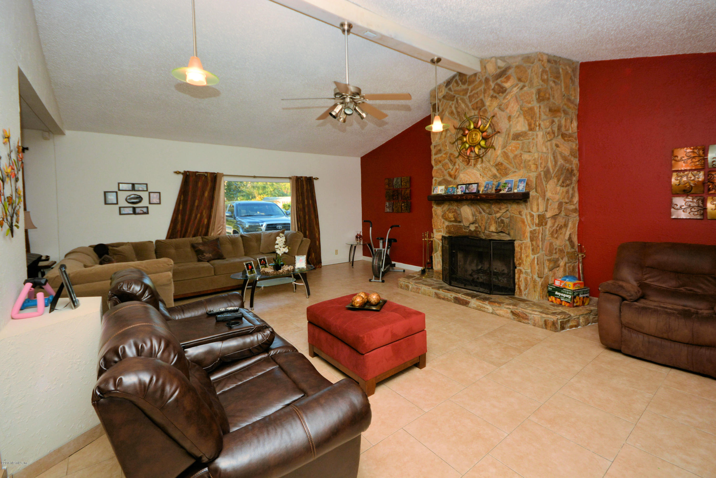 10316 Jolynn Road Jacksonville, FL 32225 - Photo 5 of 18 Family room