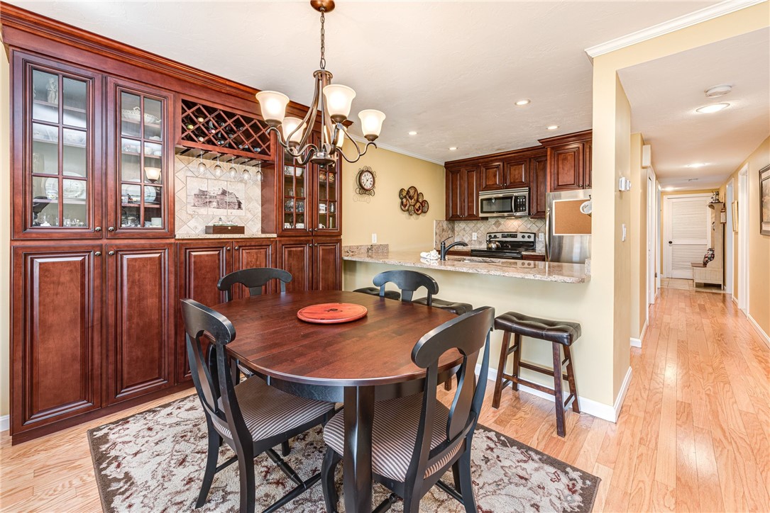 1125 Point Judith Road, Unit B7 Narragansett, RI 02882 - Photo 8 of 48 Dining Area w/built-ins