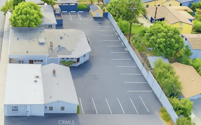 an aerial view of a house with entryway