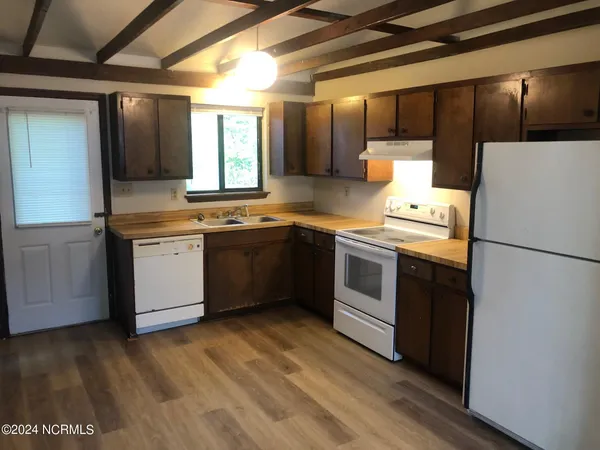 $1,055 | 202 Cedar Ridge Lane, Havelock, NC 28532