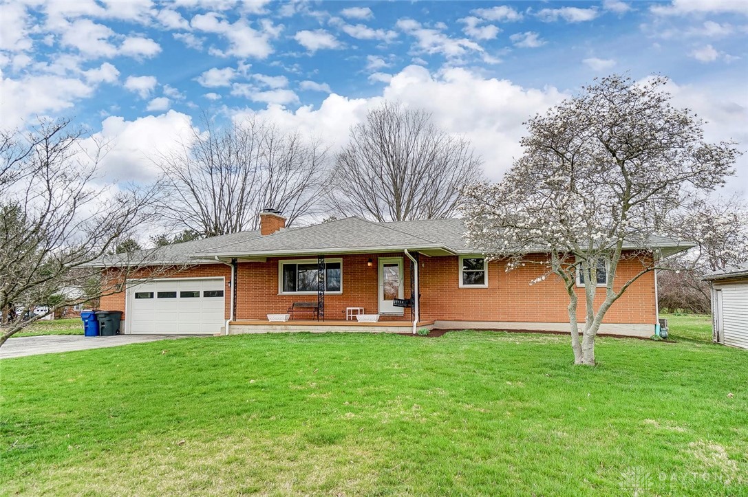 3824 Rebert Pike Springfield, OH 45502 - Photo 3 of 40 Gallery Image 3