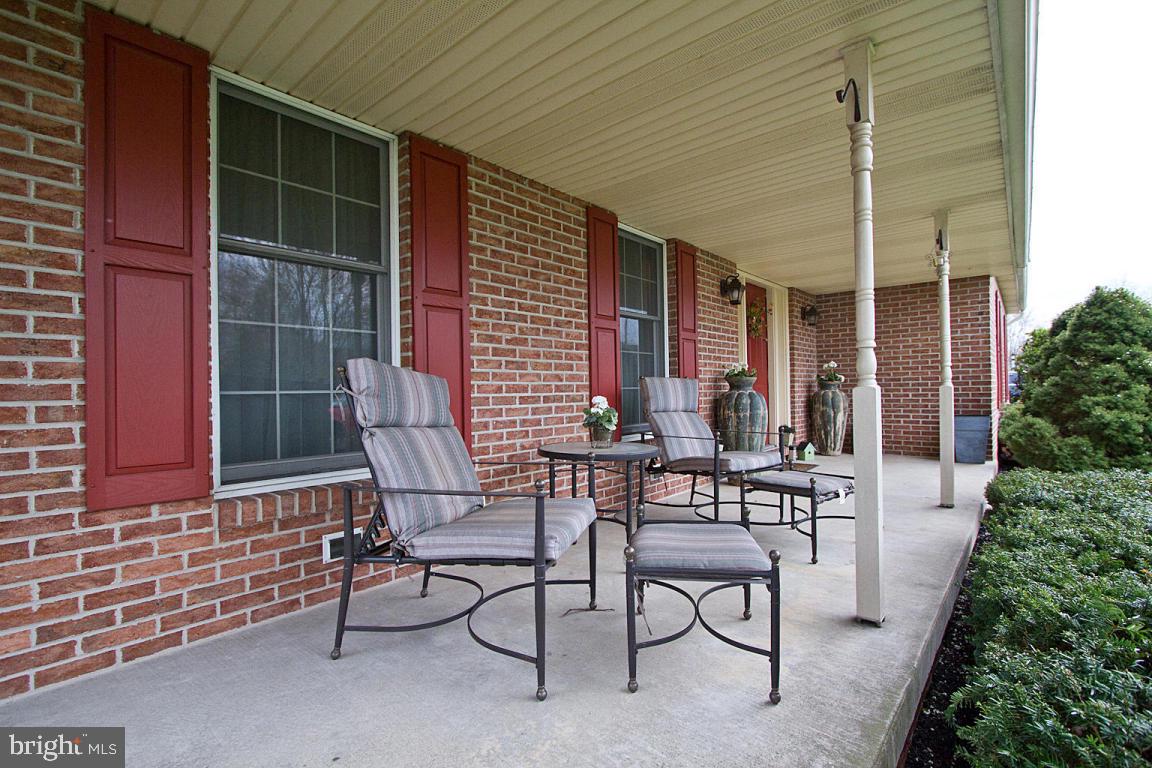 294 Browning Road Lancaster, PA 17602 - Photo 3 of 44 Gallery Image 3