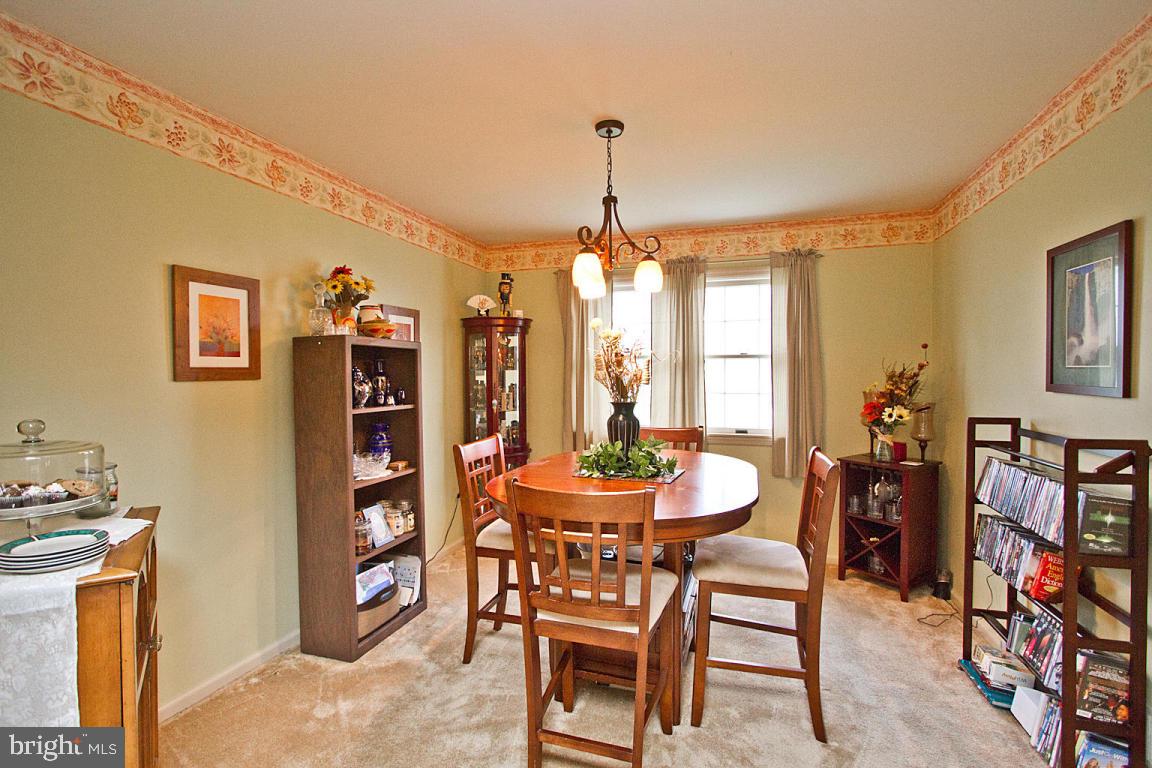 294 Browning Road Lancaster, PA 17602 - Photo 6 of 44 Gallery Image 6