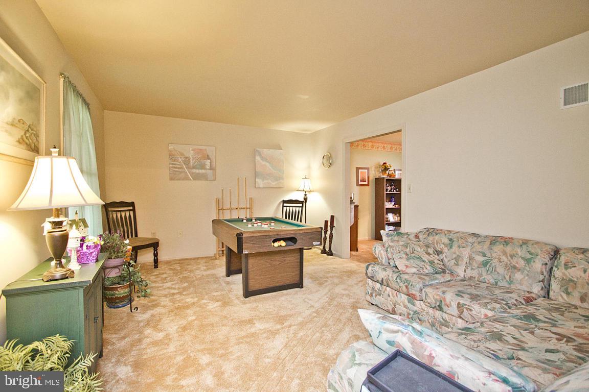 294 Browning Road Lancaster, PA 17602 - Photo 7 of 44 Gallery Image 7