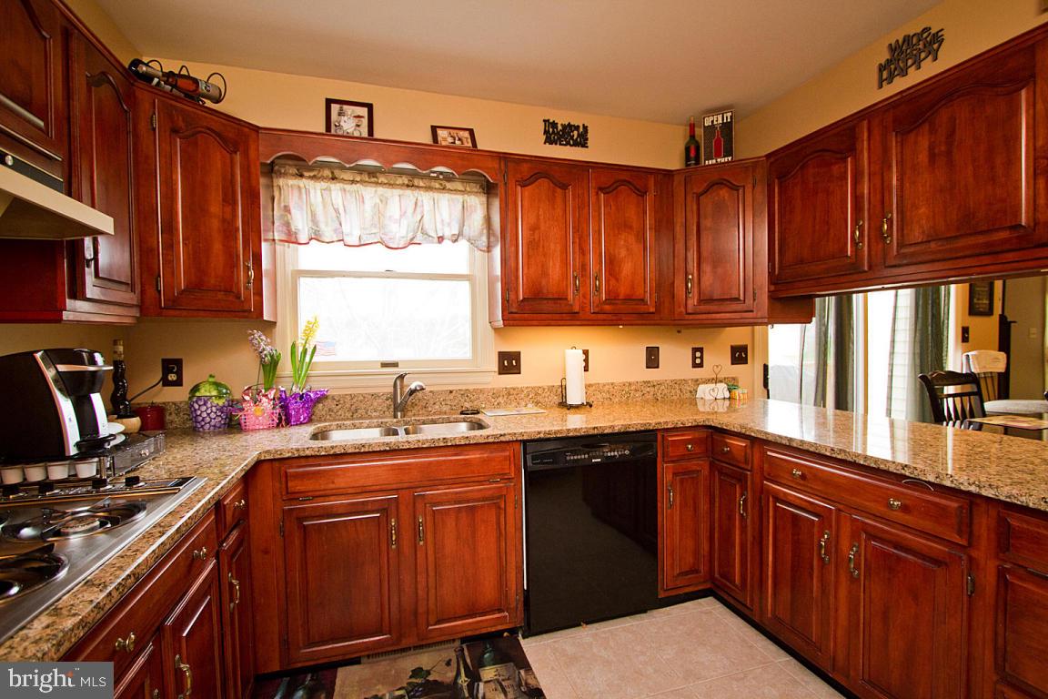 294 Browning Road Lancaster, PA 17602 - Photo 10 of 44 Gallery Image 10