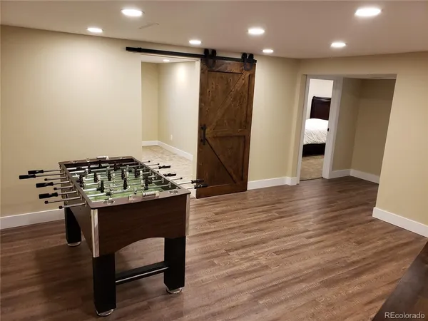 en view of an empty room