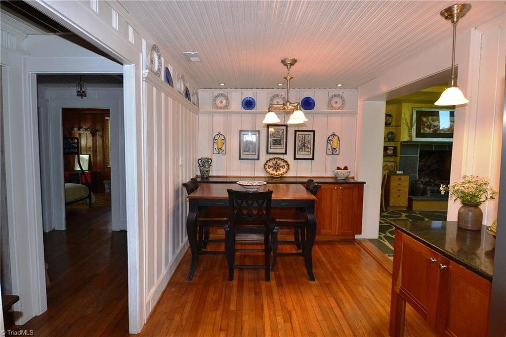 4237 Wayne Road Greensboro, NC 27407 - Photo 6 of 21 Dining Room