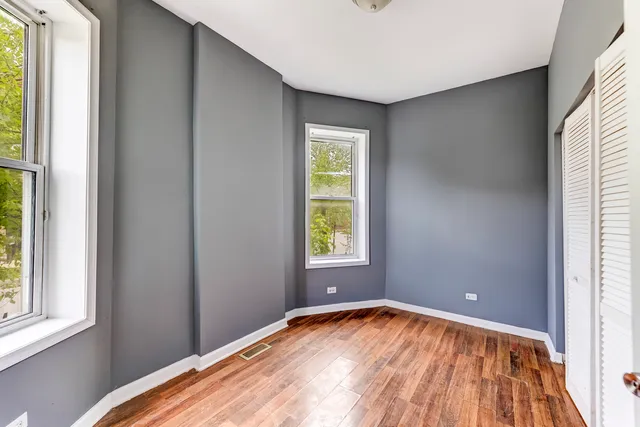 a view of empty room with window