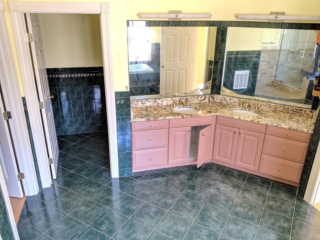 35 Hockanum Road Hadley, MA 01035 - Photo 11 of 21 Gallery Image 11