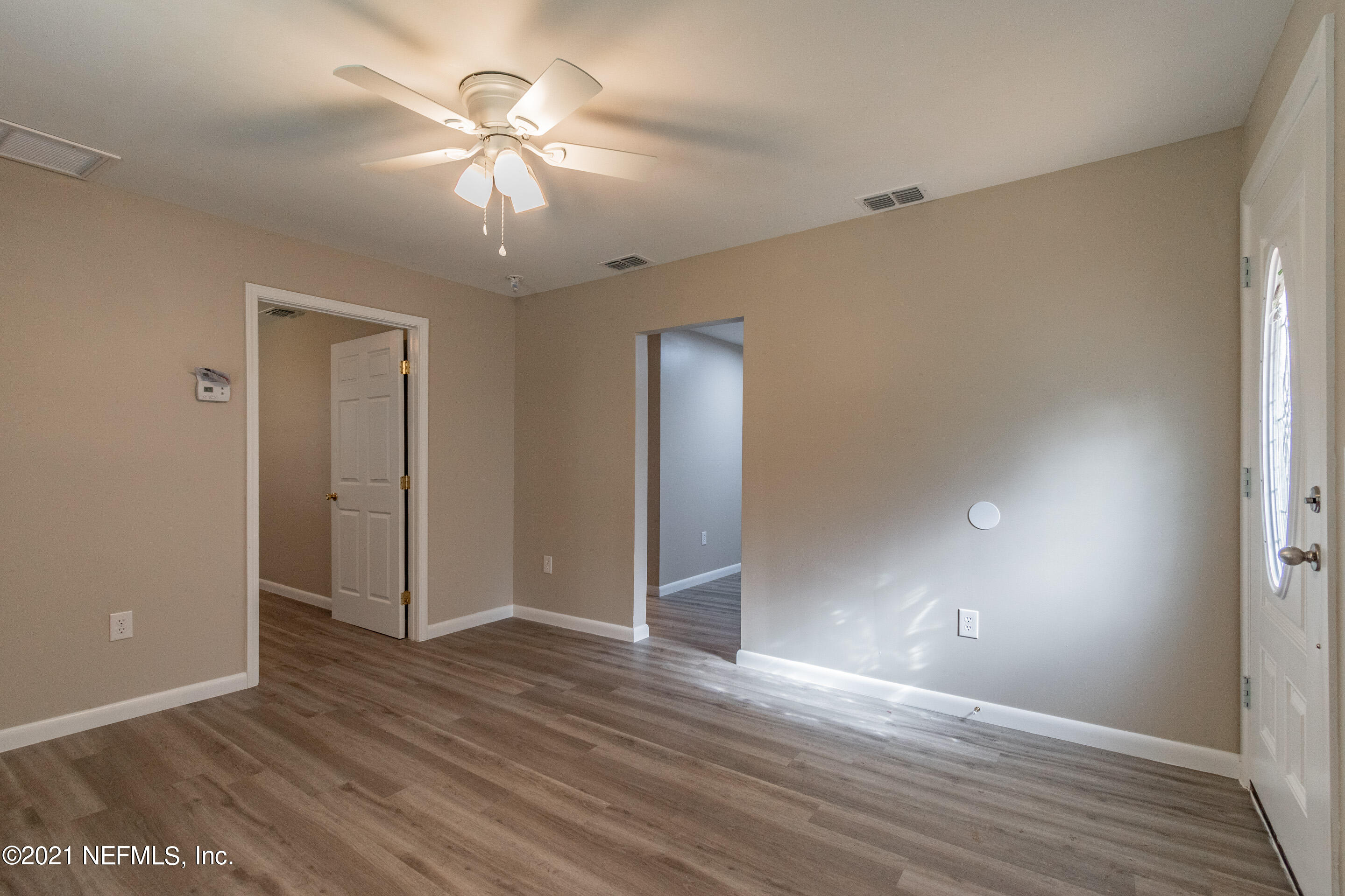 3049 Starratt Road Jacksonville, FL 32226 - Photo 13 of 46 LIVINGROOM