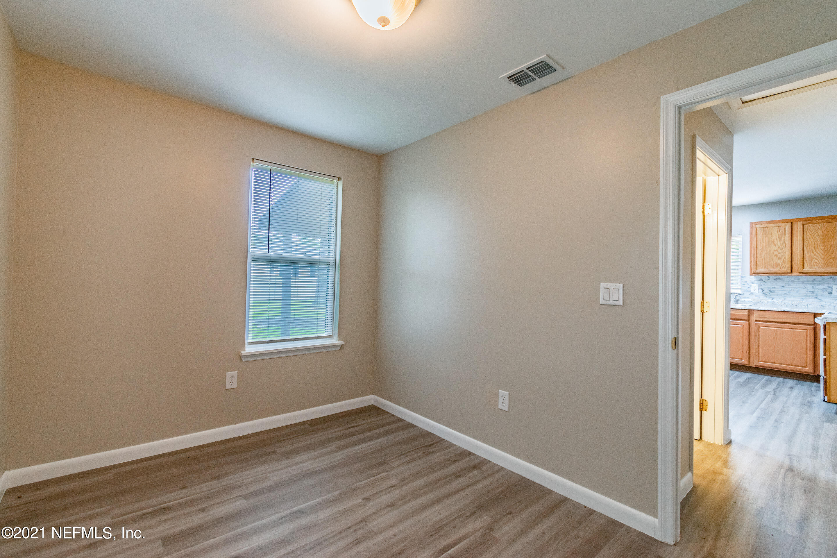 3049 Starratt Road Jacksonville, FL 32226 - Photo 14 of 46 LIVINGROOM