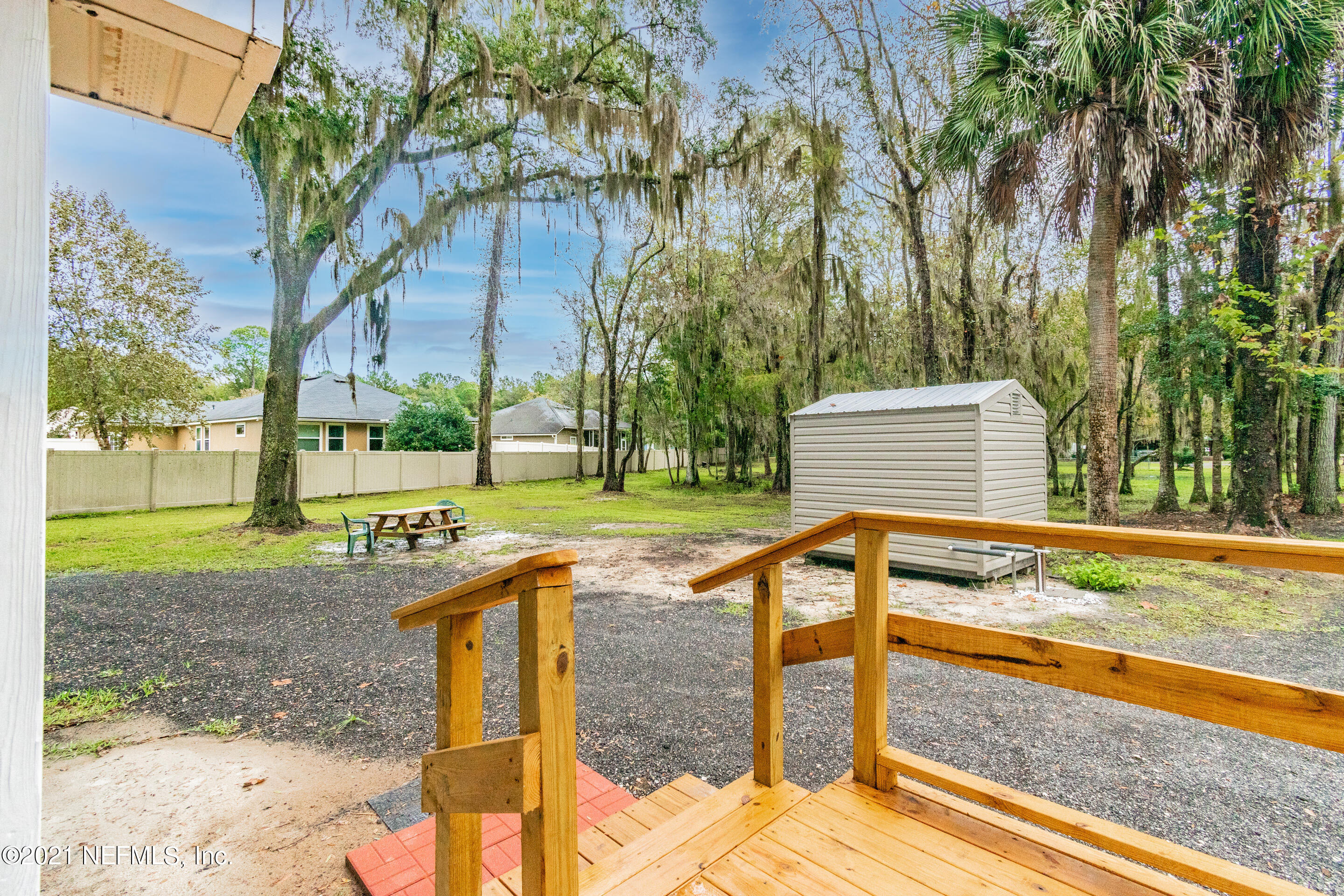 3049 Starratt Road Jacksonville, FL 32226 - Photo 27 of 46 SIDE VIEW