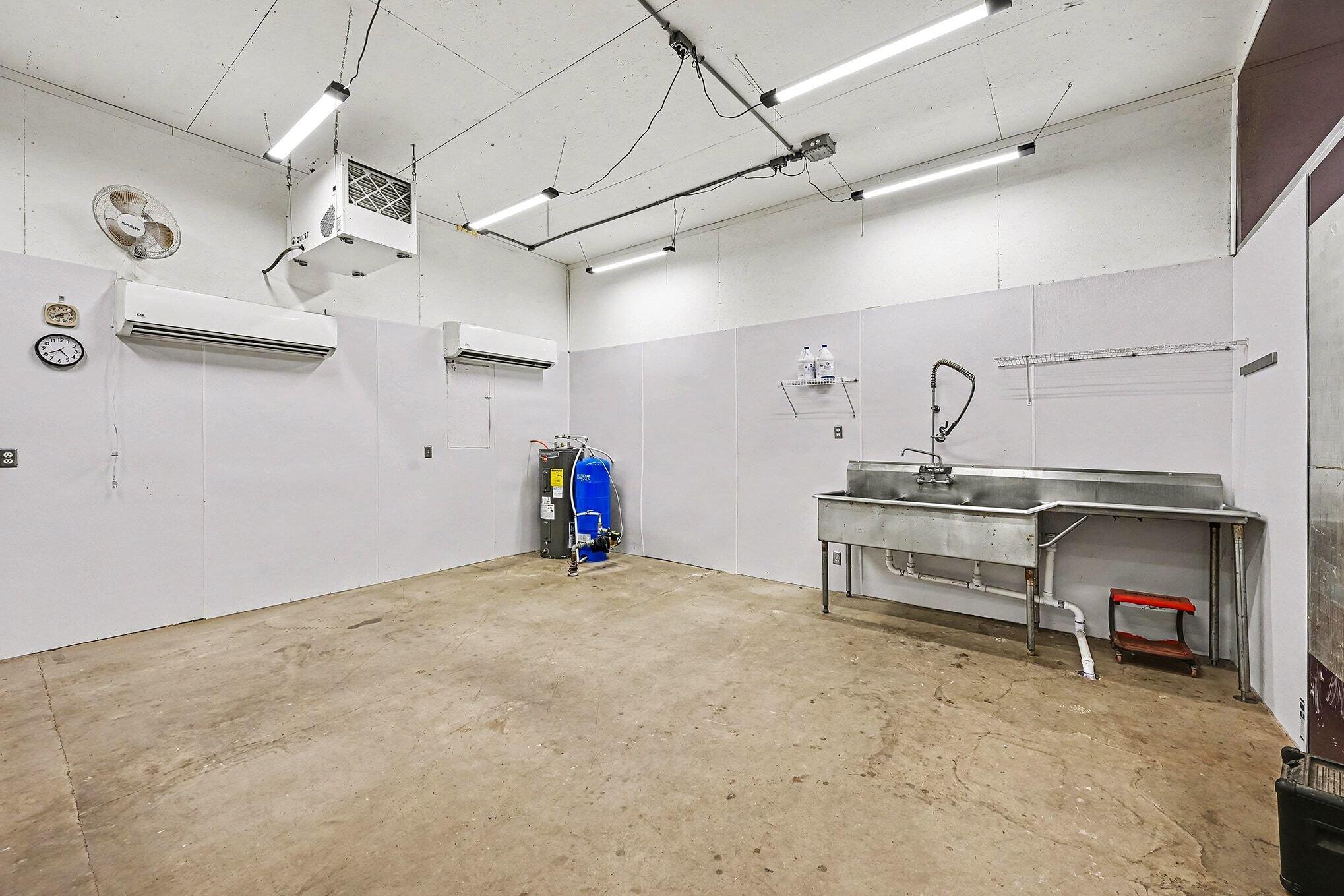 12251 Flowerfield Road Marcellus, MI 49067 - Photo 17 of 25 011_file_8988