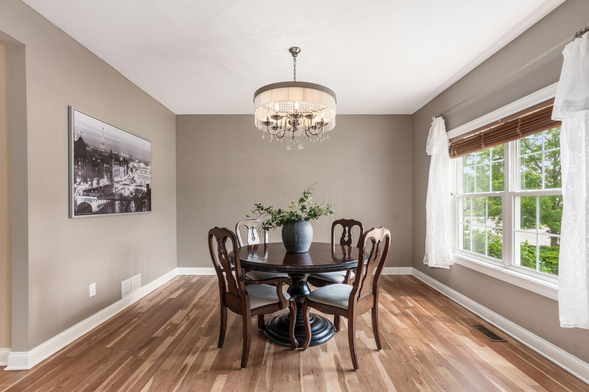 2467 Roe Drive Lewis Center, OH 43035 - Photo 5 of 50 The formal dining room is perfect for dining in style for all those special moments in your life.