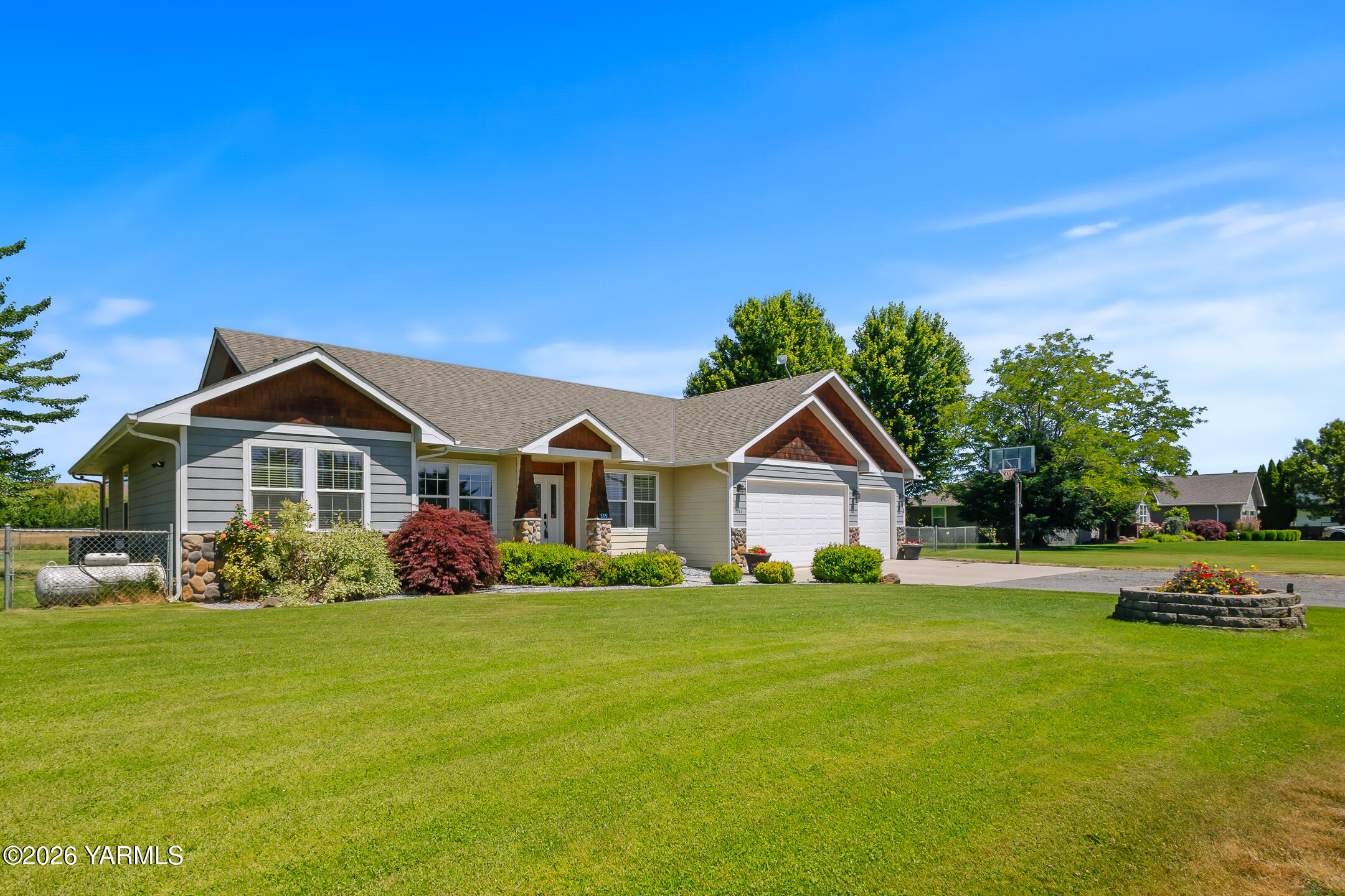 245 El Rio Drive Yakima, WA 98908 - Photo 1 of 36 245 El Rio Dr Update-2