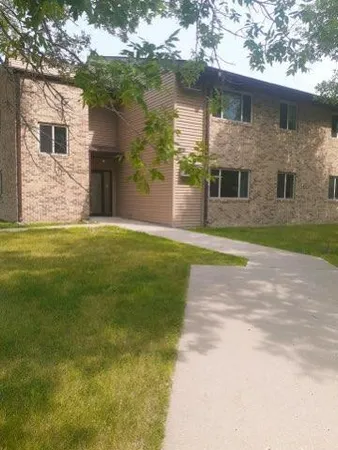 $953 | 303 1st Street Southwest, Glyndon, MN 56547
