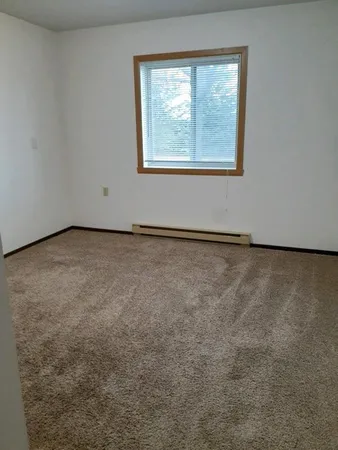 $953 | 303 1st Street Southwest, Glyndon, MN 56547