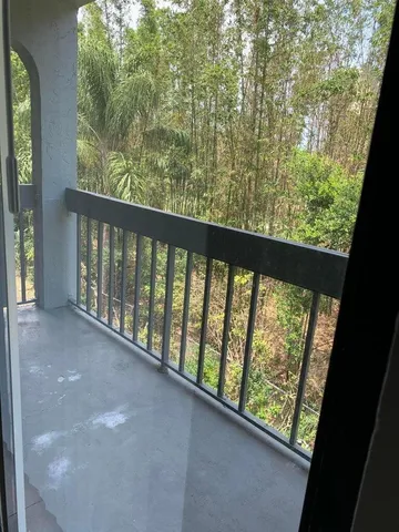 $179,000 | 2050 North Congress Avenue, Unit 301, West Palm Beach, FL 33401