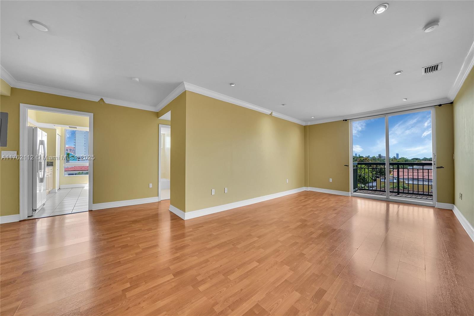 2501 Douglas Road, Unit 301 Miami, FL 33133 - Photo 3 of 22 Gallery Image 3