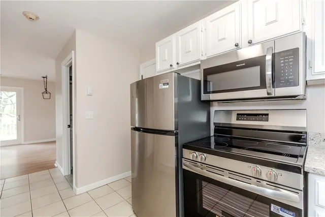 $199,900 | 5 Stonehenge Drive, Unit 349, Smithfield, RI 02828