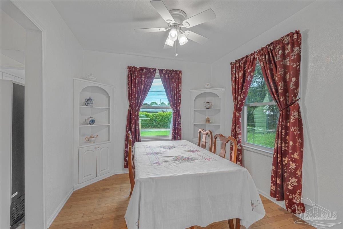 422 Gibbs Road Pensacola, FL 32507 - Photo 17 of 36