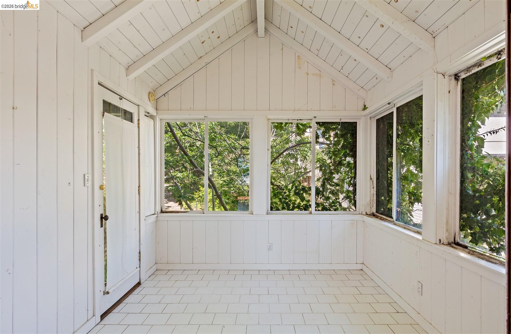 870 Keeler Avenue Berkeley, CA 94708 - Photo 14 of 37