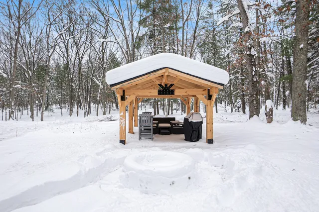 $299,900 | 8589 South Star Lake Drive, Baldwin, MI 49304