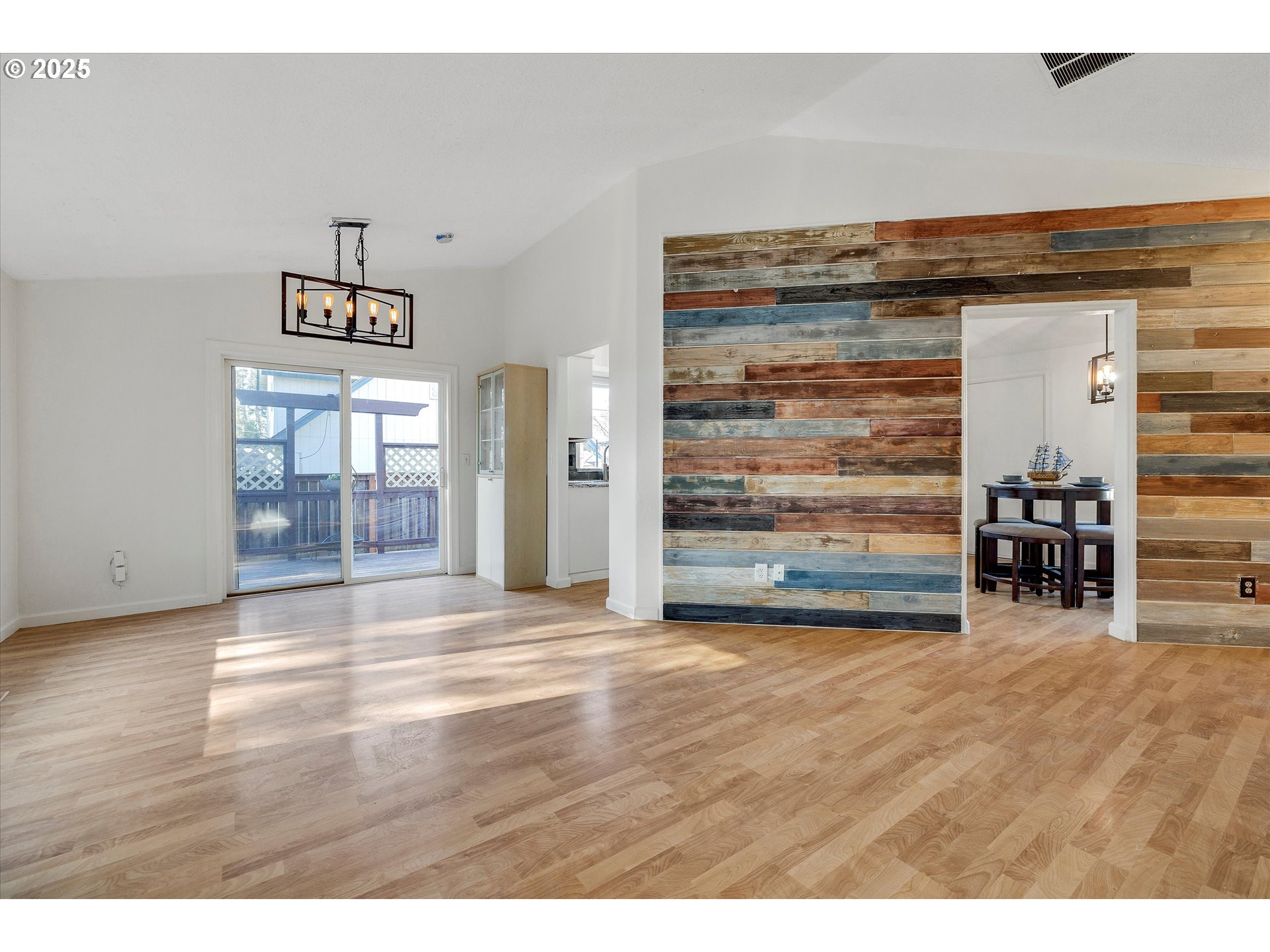 1104 Hadley Road Newberg, OR 97132 - Photo 4 of 16 Gallery Image 4