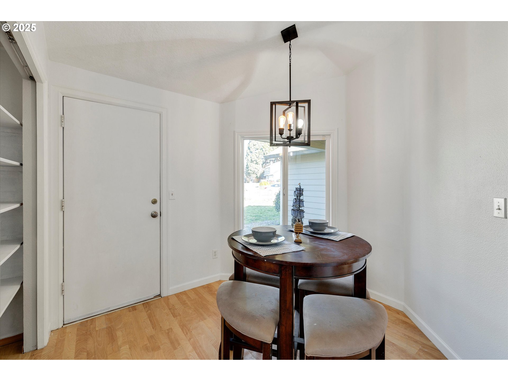 1104 Hadley Road Newberg, OR 97132 - Photo 9 of 16 Gallery Image 9