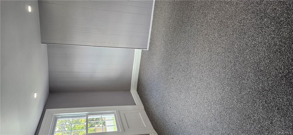 105105 Ridge, Unit 105 Marlboro, NY 12542 - Photo 3 of 13