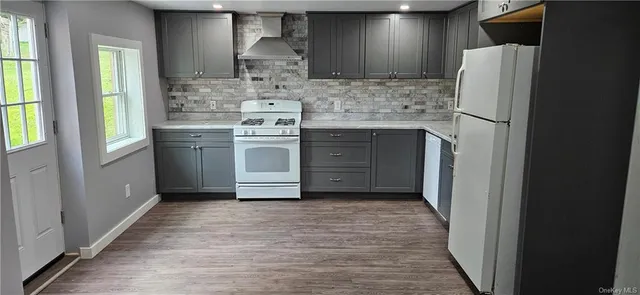 $2,500 | 105105 Ridge, Unit 105, Marlboro, NY 12542