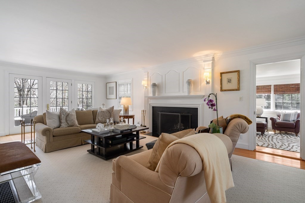 57 Oxbow Road Weston, MA 02493 - Photo 5 of 22