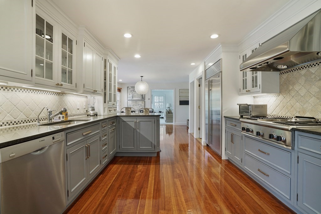 57 Oxbow Road Weston, MA 02493 - Photo 7 of 22