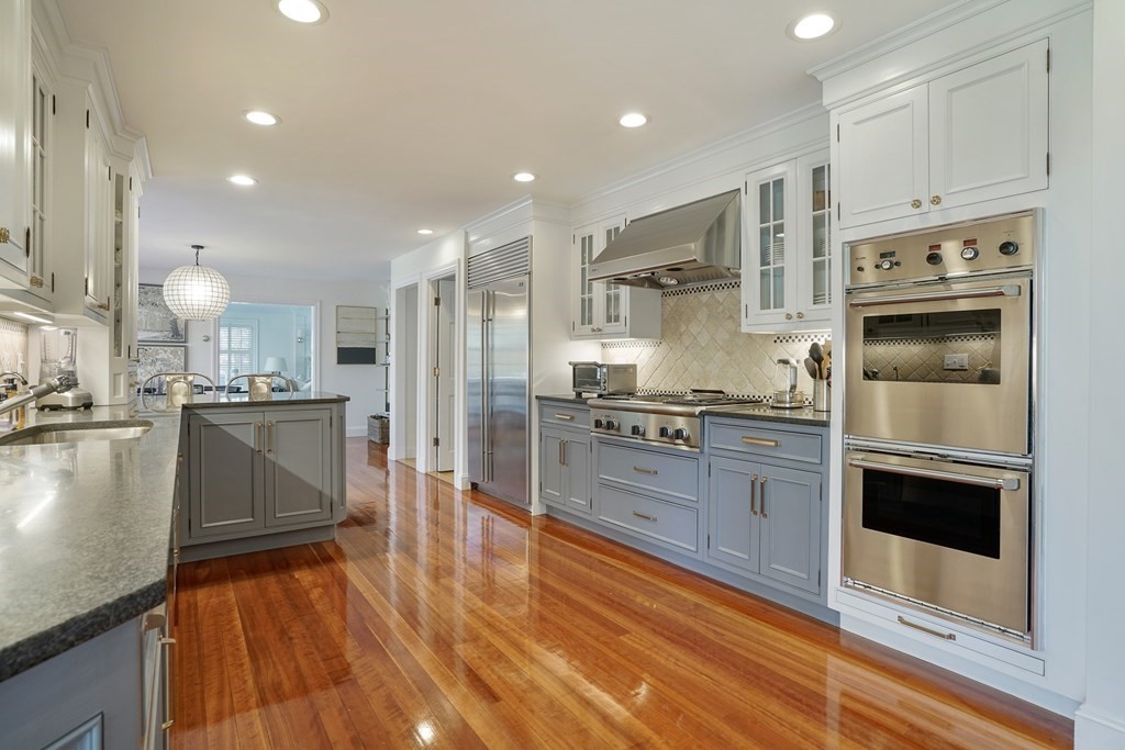 57 Oxbow Road Weston, MA 02493 - Photo 8 of 22